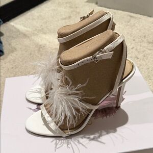 Jessica Simpson White Feathered Heels